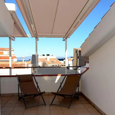 Gracia 23 * L' Escala
